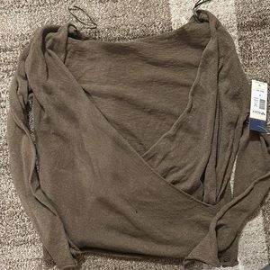 Roxy olive green long sleeve wrap shirt size M